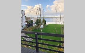 Holbæk. Byhus med fjordudsigt, og 5 min. til bymidten